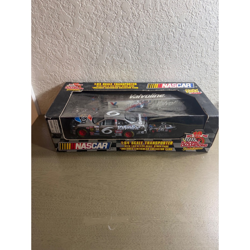 Racing Champions NASCAR Mark Martin 6 Valvoline 1:64 Transporter Set Special Ed